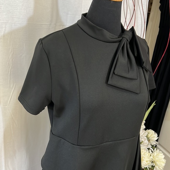 Black bow neck dress for the special occasion! - Picture 5 of 12